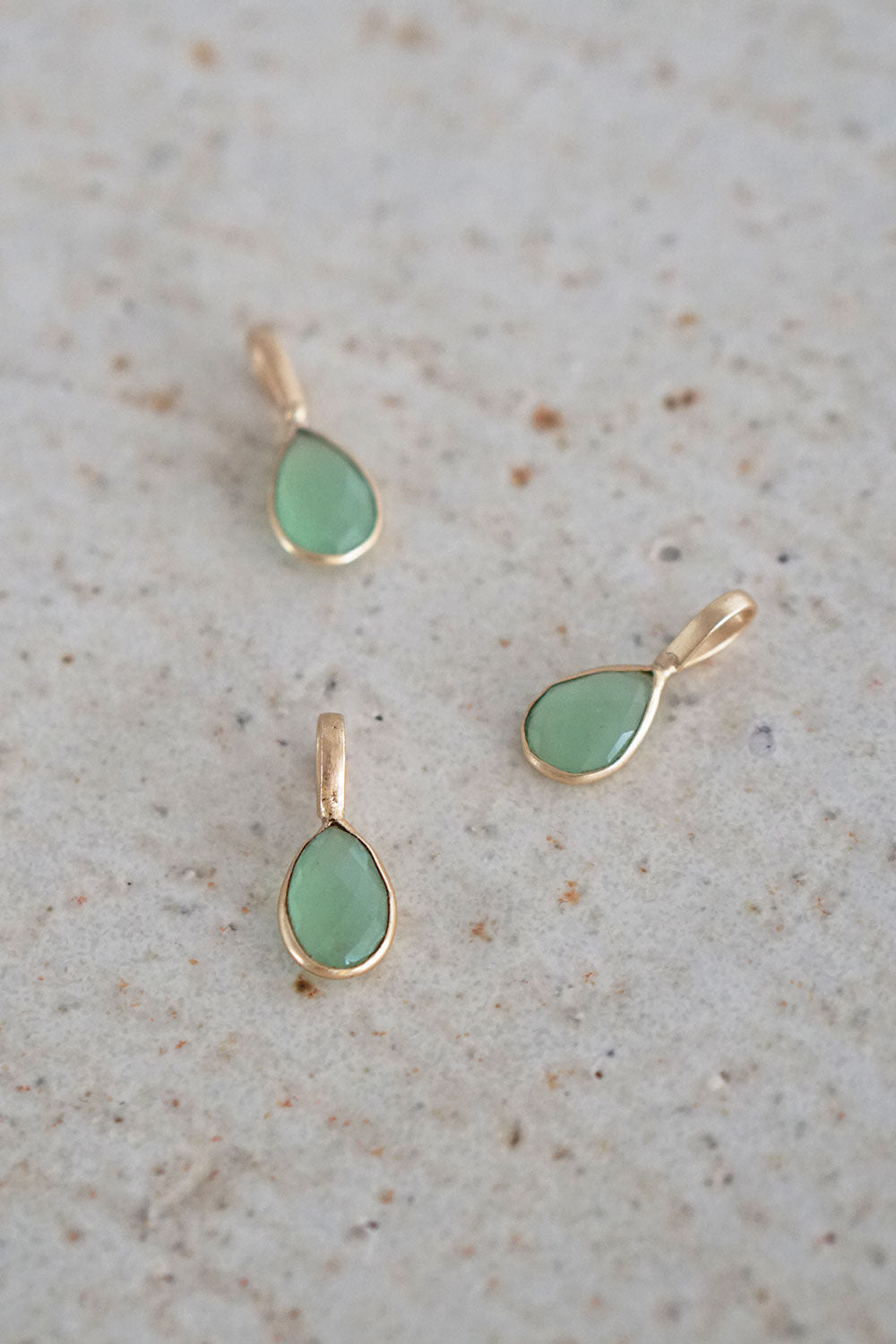 キランチャーム  faux peru opal 002 miiThaaii  (ミーターイー)