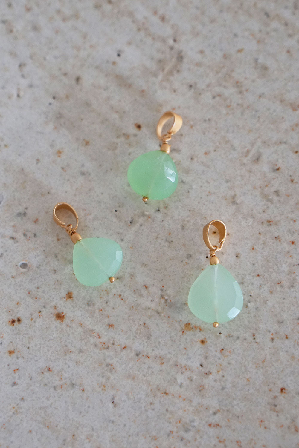 キランチャーム　faux peru opal 004 miiThaaii  (ミーターイー)
