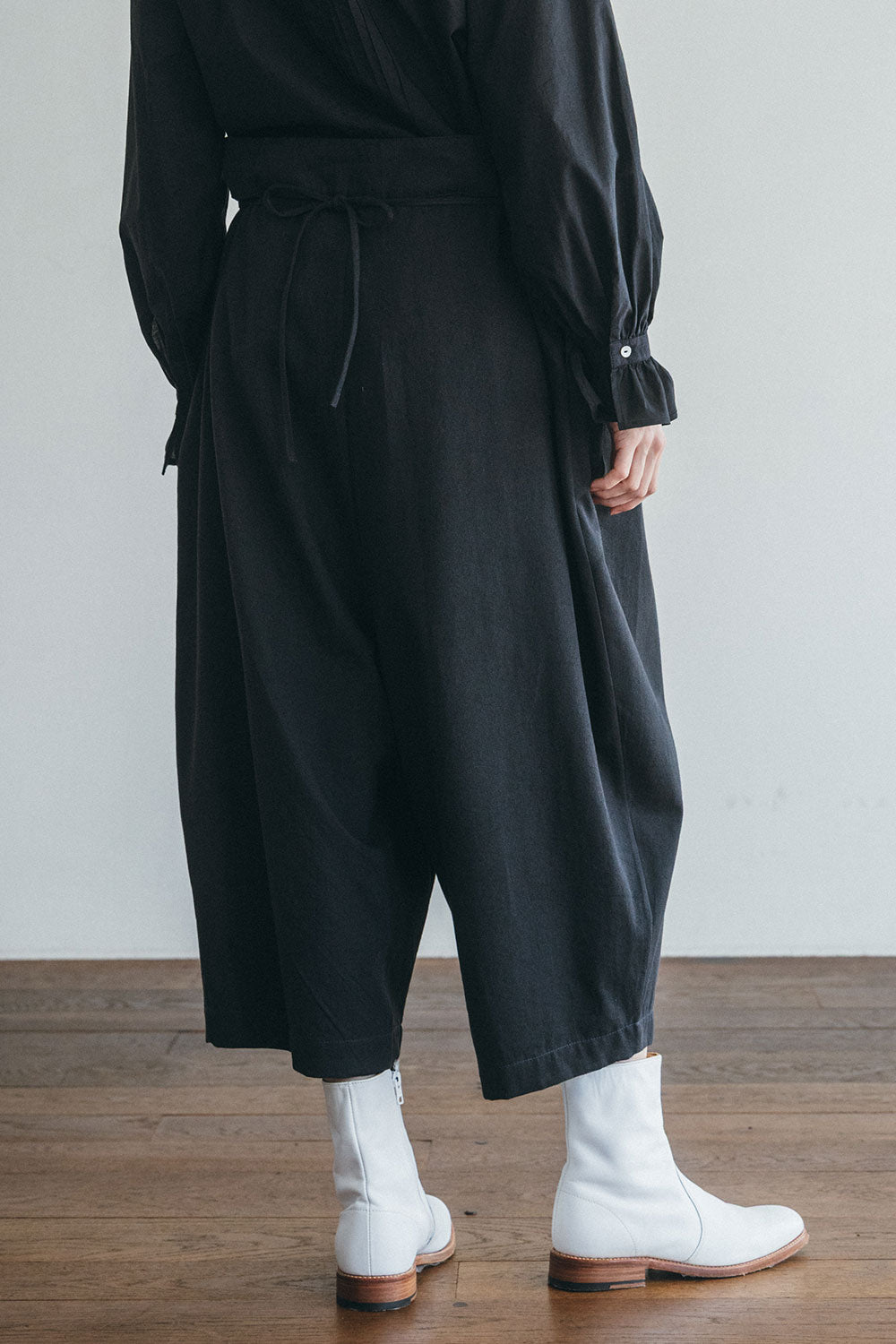 アナン パンツ チャコールグレー